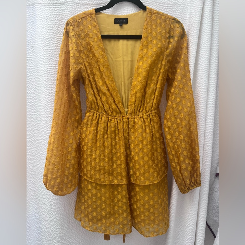 NEW MARJORELLE S BERKSHIRE DRESS GOLD LONG SLEEVE V NECK DRESS